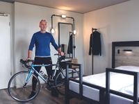 AO Hostels - Bike Plus