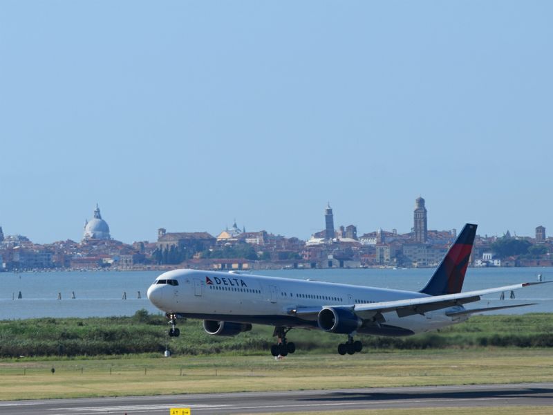 Flights between Italy and the United States, the unprecedented summer offensive